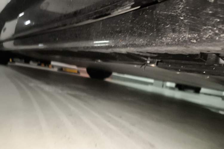 Used Zeekr 009 2022 WE Edition Chassis Front Right
