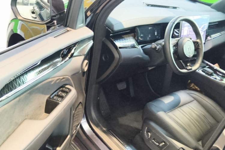 Used Zeekr 009 2022 WE Edition Driver Seat