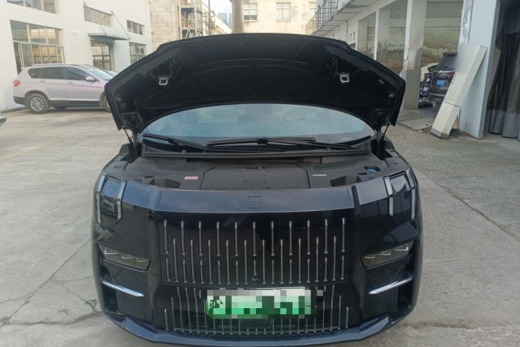 Used Zeekr 009 2022 WE Edition Engine Bay