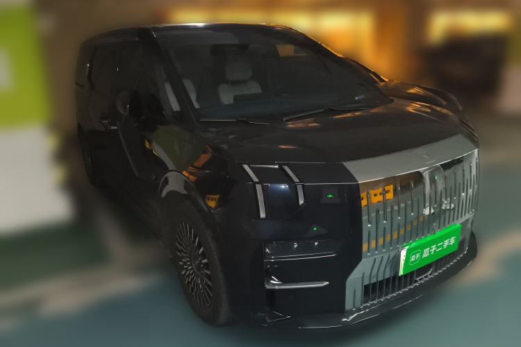 Used Zeekr 009 2022 WE Edition Exterior 2