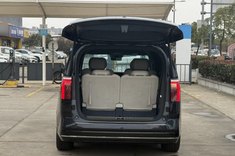 Used Zeekr 009 2022 WE Edition Exterior 4