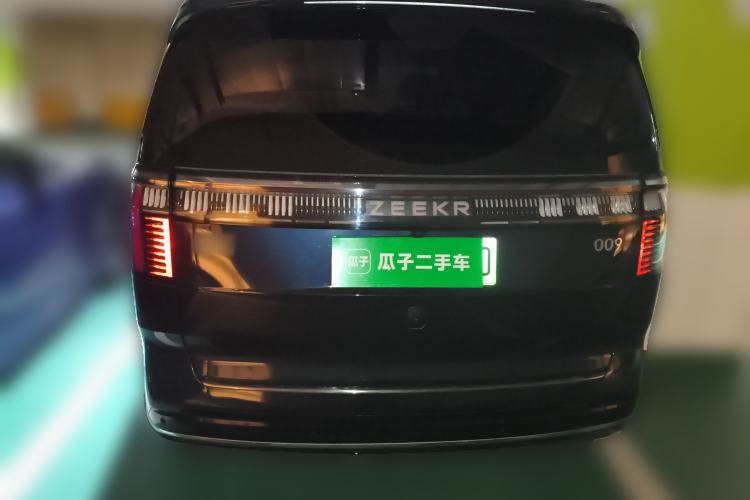 Used Zeekr 009 2022 WE Edition Exterior 4