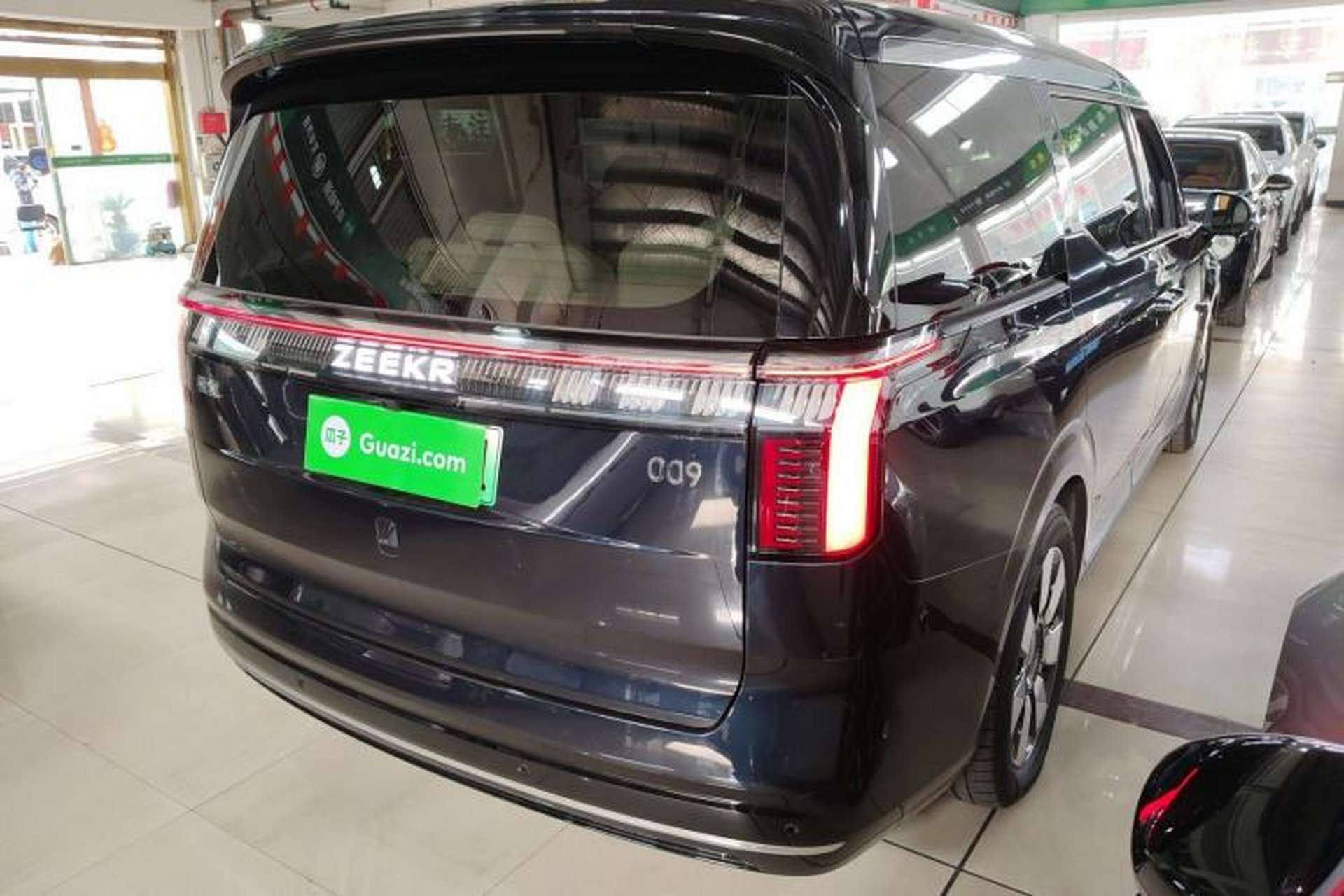 Used Zeekr 009 2022 WE Edition Exterior 5