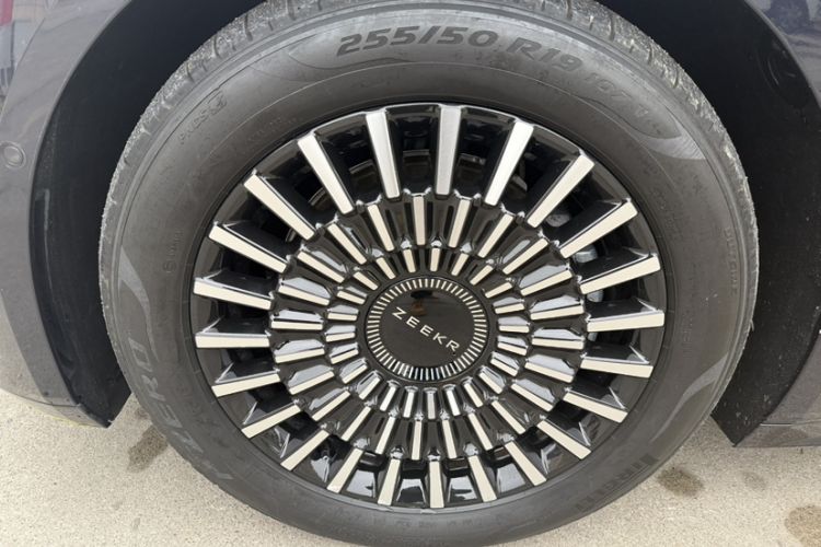 Used Zeekr 009 2022 WE Edition Exterior 7