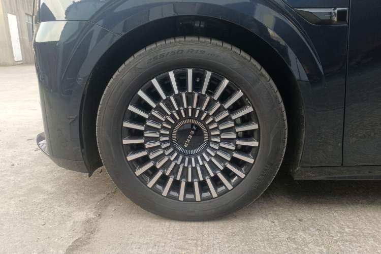 Used Zeekr 009 2022 WE Edition Exterior 7