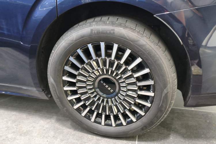 Used Zeekr 009 2022 Revised WE Version Exterior 8