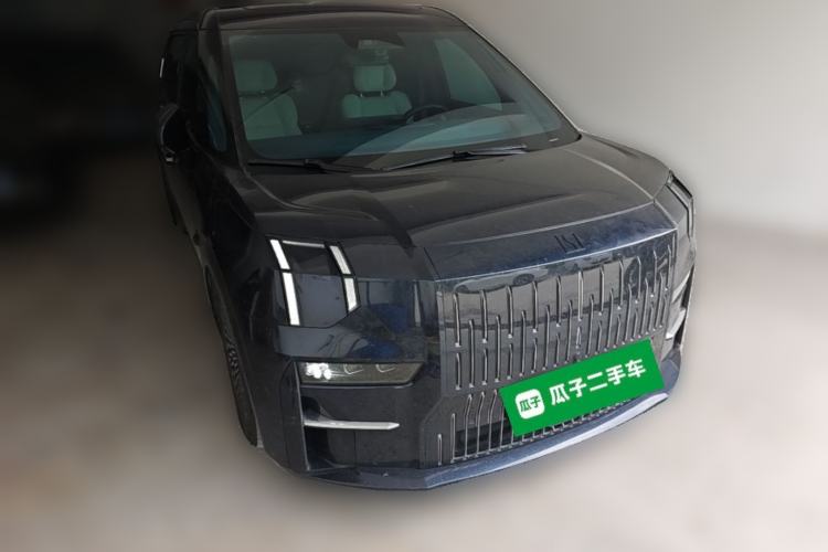 Used Zeekr 009 2022 ME Edition Front Right 45 Deg