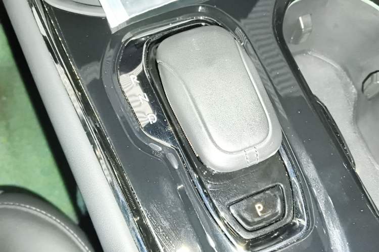 Used Zeekr 009 2022 ME Edition Gear Lever