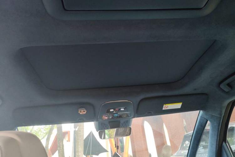 Used Zeekr 009 2022 WE Edition Headliner