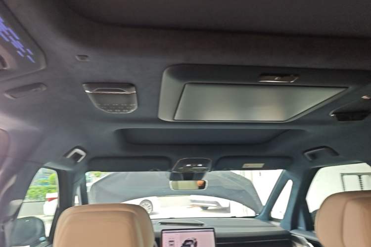 Used Zeekr 009 2022 ME Edition Headliner