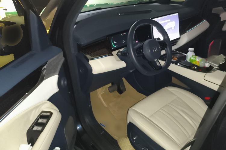 Used Zeekr 009 2022 WE Edition Interior 3