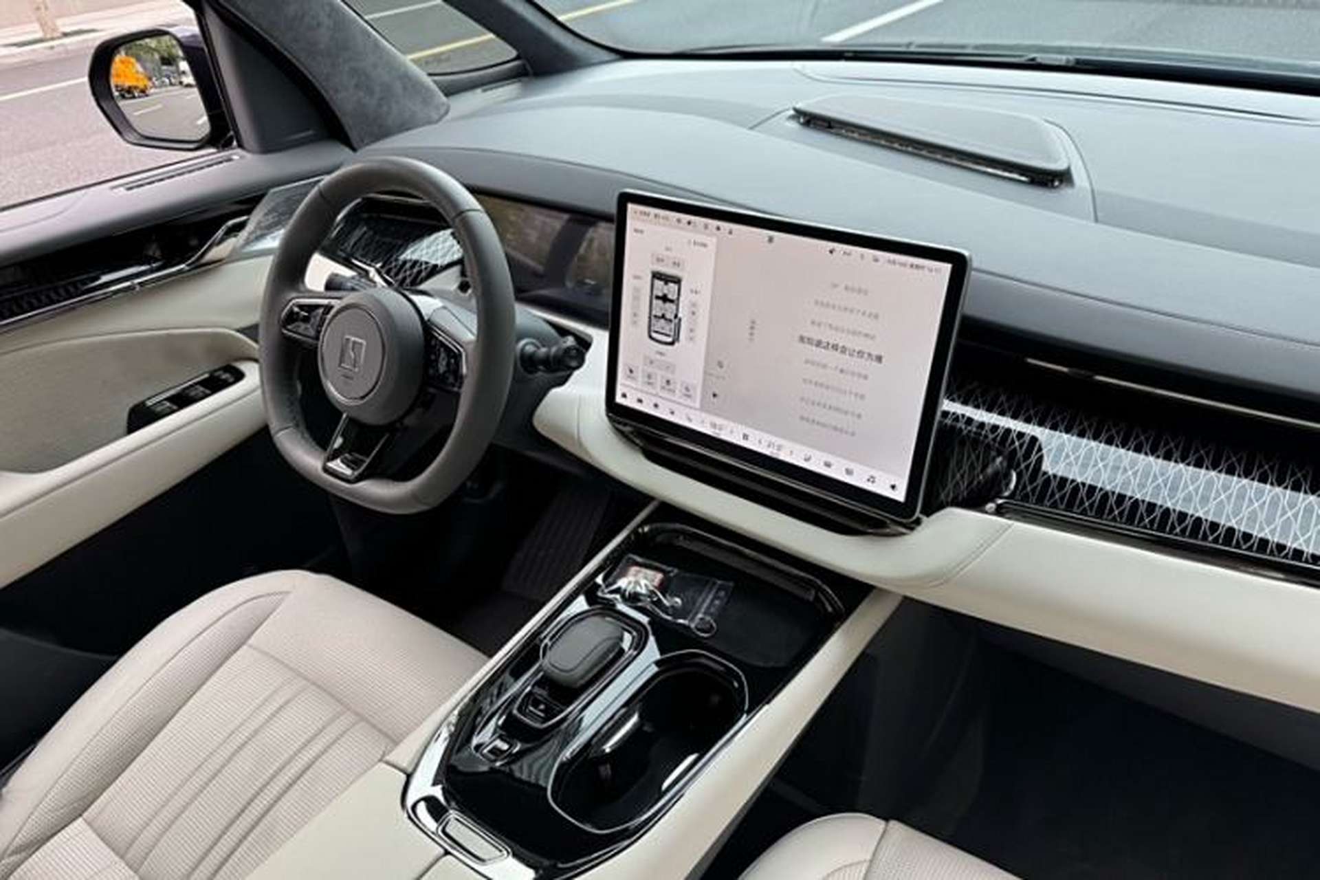 Used Zeekr 009 2022 WE Edition Interior 3