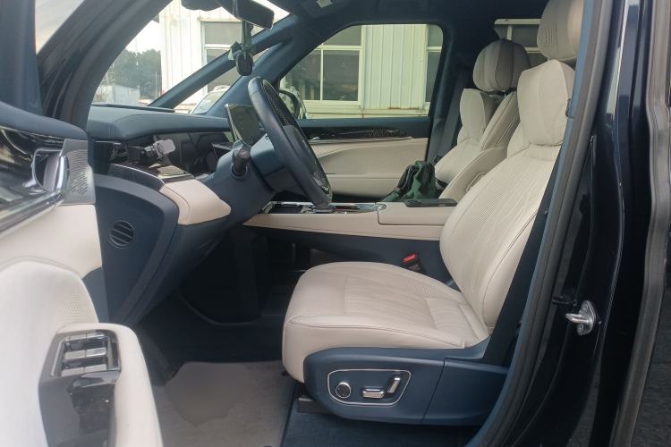 Used Zeekr 009 2022 WE Edition Interior 3