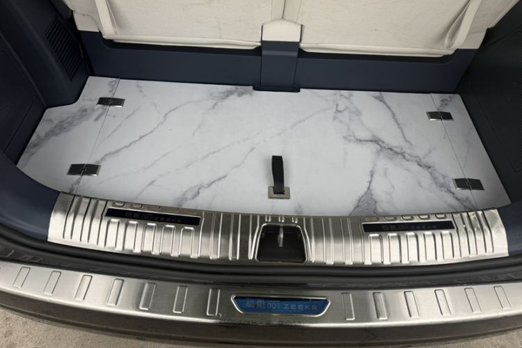Used Zeekr 009 2022 WE Edition Interior 7
