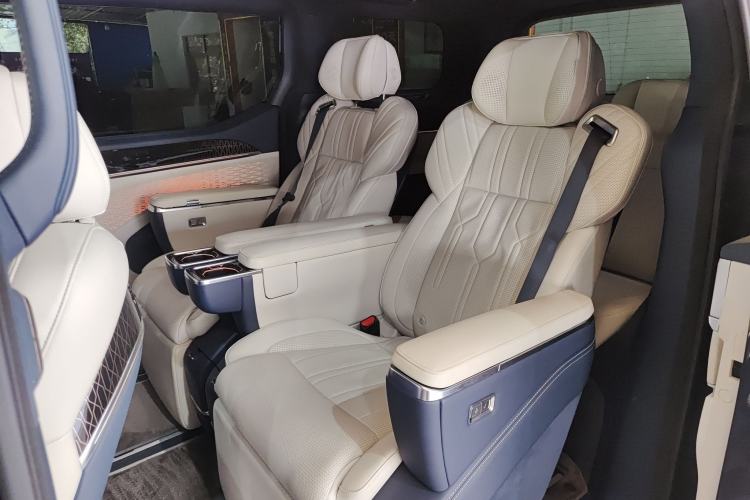 Used Zeekr 009 2022 ME Edition Left Rear Seat