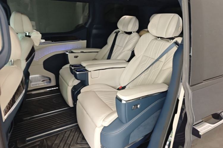 Used Zeekr 009 2022 ME Edition Left Rear Seat