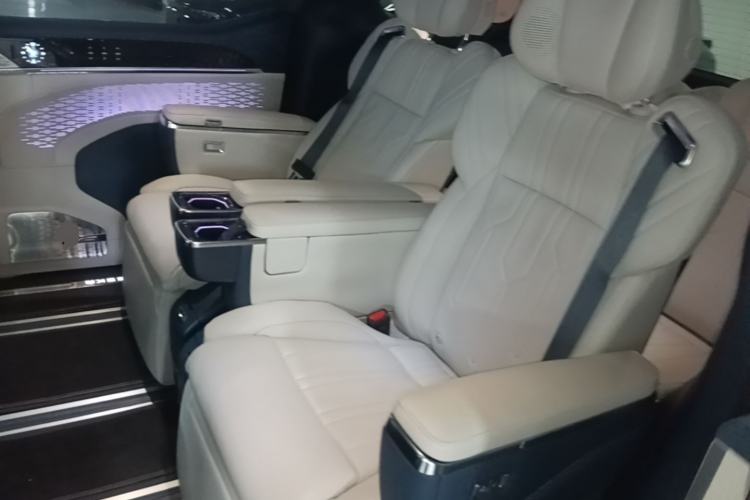 Used Zeekr 009 2022 ME Edition Left Rear Seat