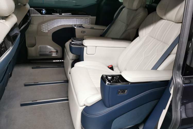 Used Zeekr 009 2022 WE Edition Left Rear Seat
