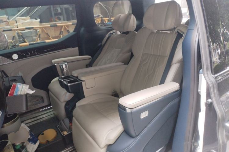 Used Zeekr 009 2022 WE Edition Left Rear Seat