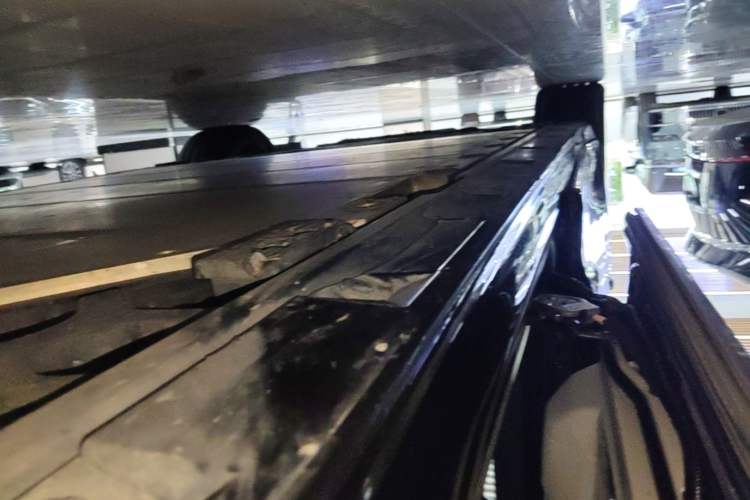 Used Zeekr 009 2022 WE Edition Left Side Sill