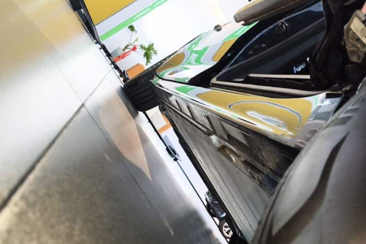 Used Zeekr 009 2022 WE Edition Left Side Sill
