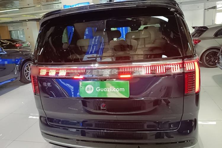 Used Zeekr 009 2022 WE Edition Rear