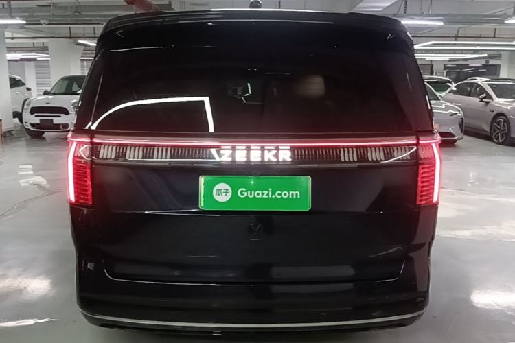 Used Zeekr 009 2022 ME Edition Rear