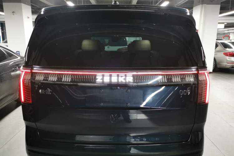 Used Zeekr 009 2022 WE Edition Rear