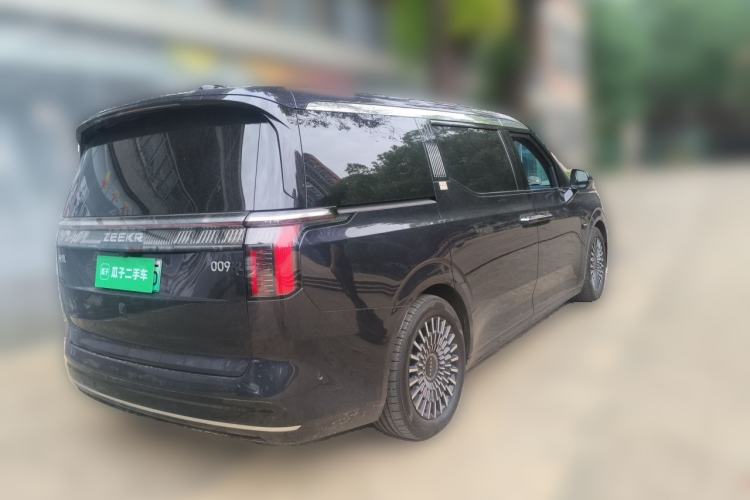 Used Zeekr 009 2022 WE Edition Rear Right 45 Deg
