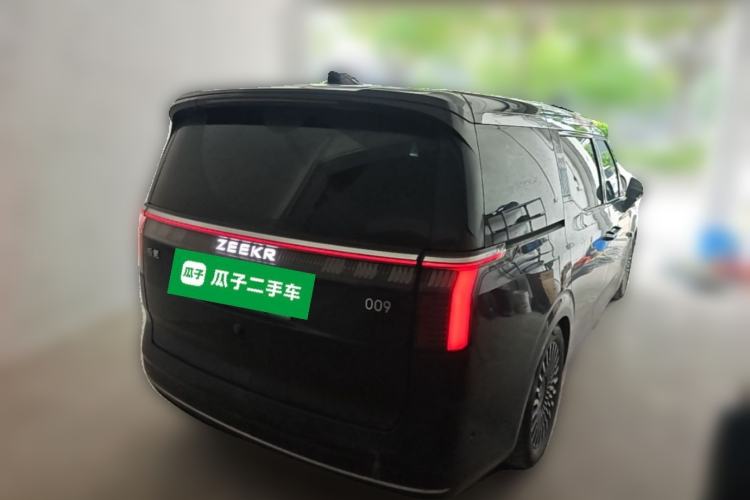 Used Zeekr 009 2022 ME Edition Rear Right 45 Deg