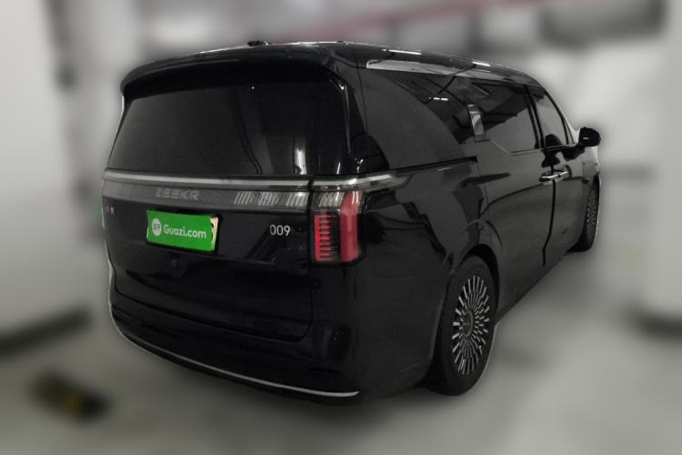 Used Zeekr 009 2022 WE Edition Rear Right 45 Deg