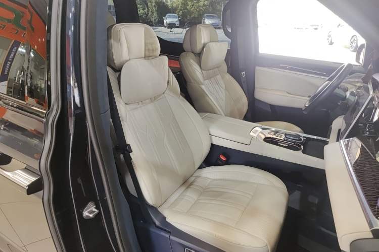 Used Zeekr 009 2022 ME Edition Right Front Seat