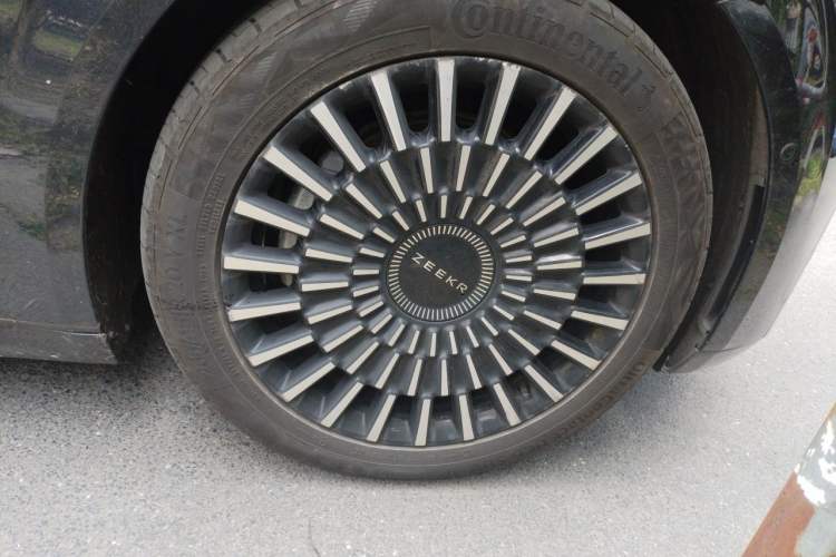 Used Zeekr 009 2022 WE Edition Right Front Wheel Hub