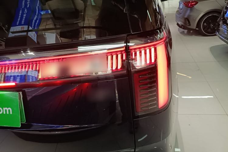 Used Zeekr 009 2022 WE Edition Right Rear Taillight