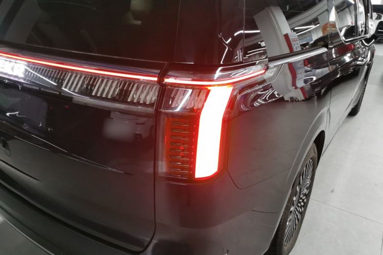 Used Zeekr 009 2022 WE Edition Right Rear Taillight
