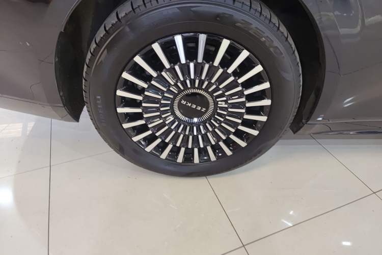 Used Zeekr 009 2022 ME Edition Right Rear Wheel Hub