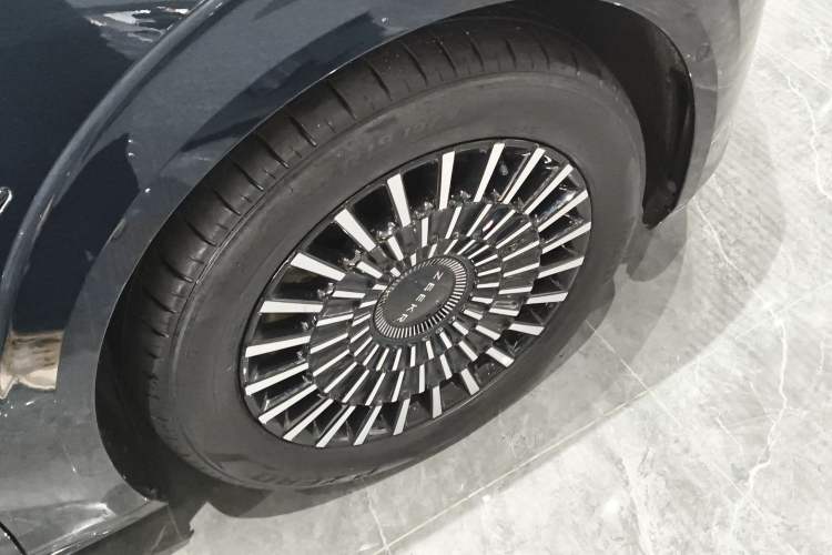 Used Zeekr 009 2022 ME Edition Right Rear Wheel Hub