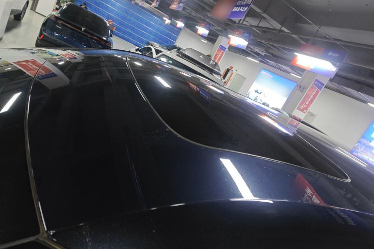Used Zeekr 009 2022 WE Edition Roof