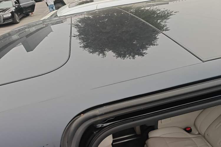 Used Zeekr 009 2022 Revised Model ME Edition Roof