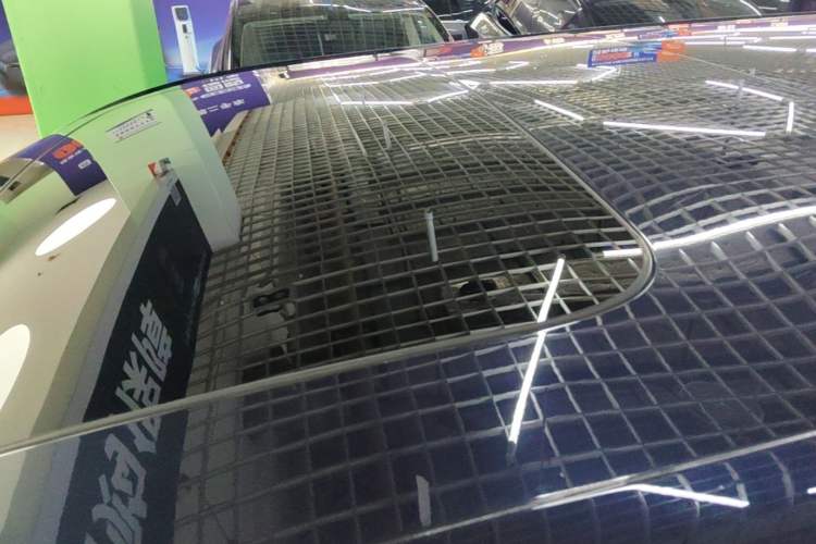 Used Zeekr 009 2022 WE Edition Roof