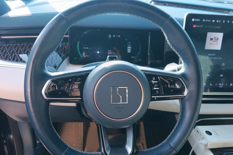 Used Zeekr 009 2022 WE Edition Steering Wheel