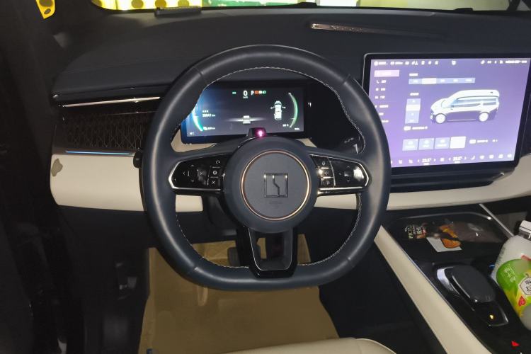 Used Zeekr 009 2022 WE Edition Steering Wheel