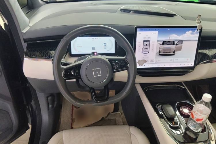 Used Zeekr 009 2022 WE Edition Steering Wheel