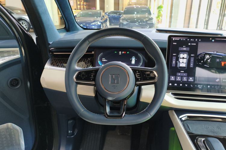 Used Zeekr 009 2022 Revised WE Version Steering Wheel