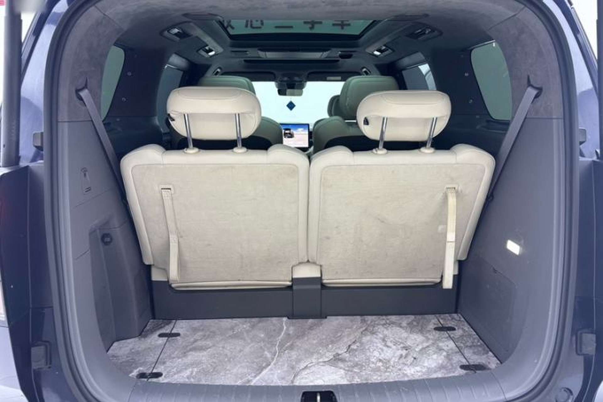 Used Zeekr 009 2022 WE Edition Trunk
