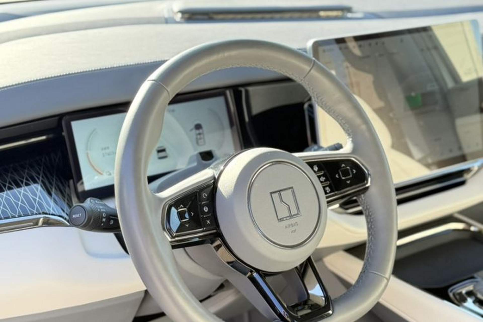 Used Zeekr 009 2022 WE Edition Interior 6