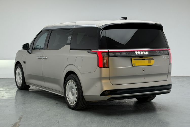 Used Zeekr 009 2022 WE Edition Exterior 1