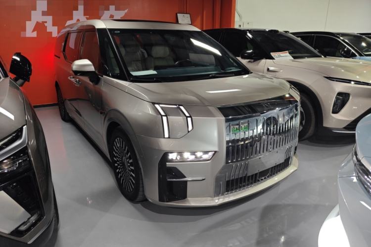 Used Zeekr 009 2022 WE Edition Exterior 2