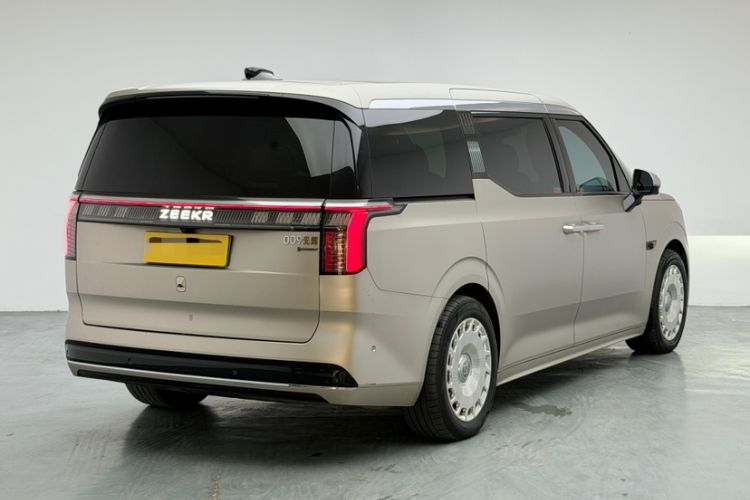 Used Zeekr 009 2022 WE Edition Exterior 6