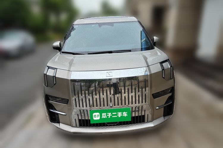 Used Zeekr 009 2022 WE Edition Front